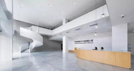 成都海倫天麓銷售中心，東方優(yōu)雅與現(xiàn)代融合的空間縮影！